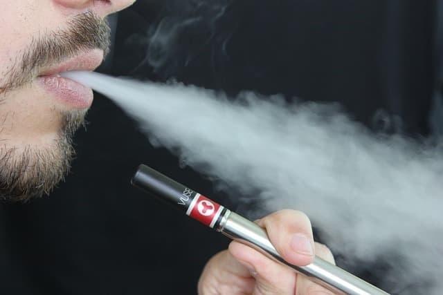 Top 12 e-cigarette brands to Watch and a Practical Look at e cigarette effects on health for Consumers