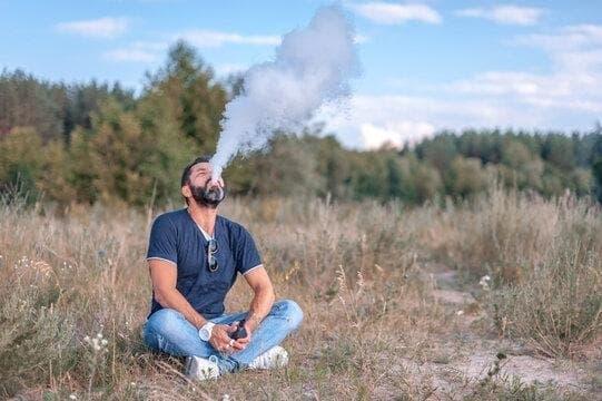 Discover Why e-cigaretta bolt and refillable e cigarettes Are the Best Choice for Flavor and Savings