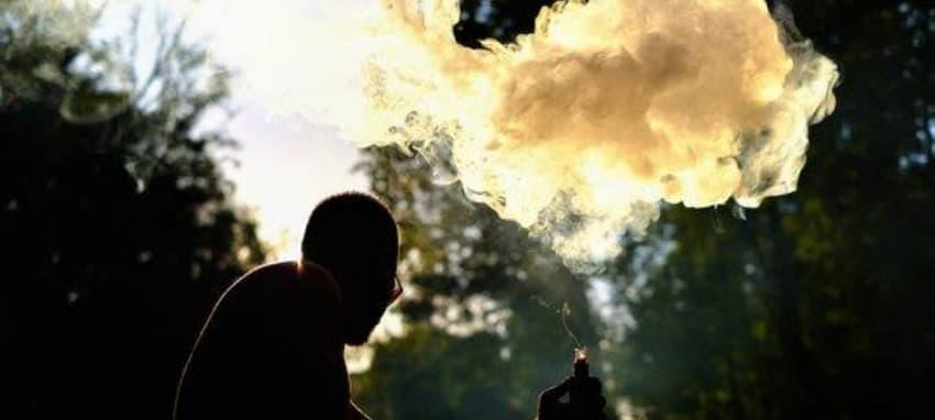 Why the IBVAPE Bolt makes a realistic electronic cigarette experience worth trying