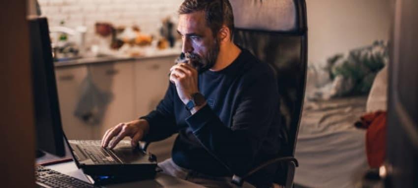IBVape Vape Shop travel essentials - e cigarette on flight rules, batteries and what every traveler should pack