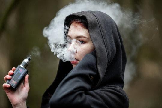 xoilac tv and myle e cigarette Review 2026 Practical Guide to Streaming Gear and Vaping Tips