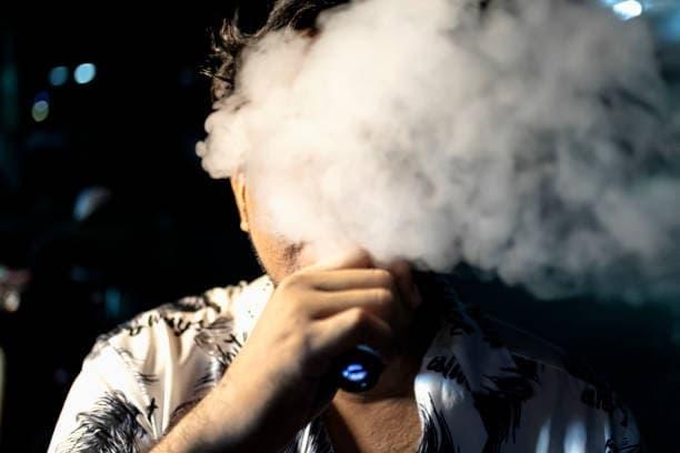 35000 Züge Vapes performance test and buying tips while electronic cigarette lighters prove vital for extended vaping sessions